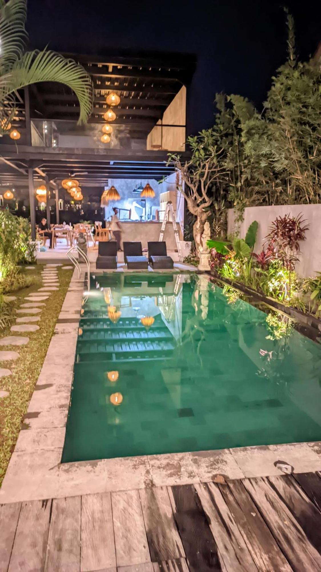 Sujiwa Ubud Hotel & Villa Zewnętrze zdjęcie